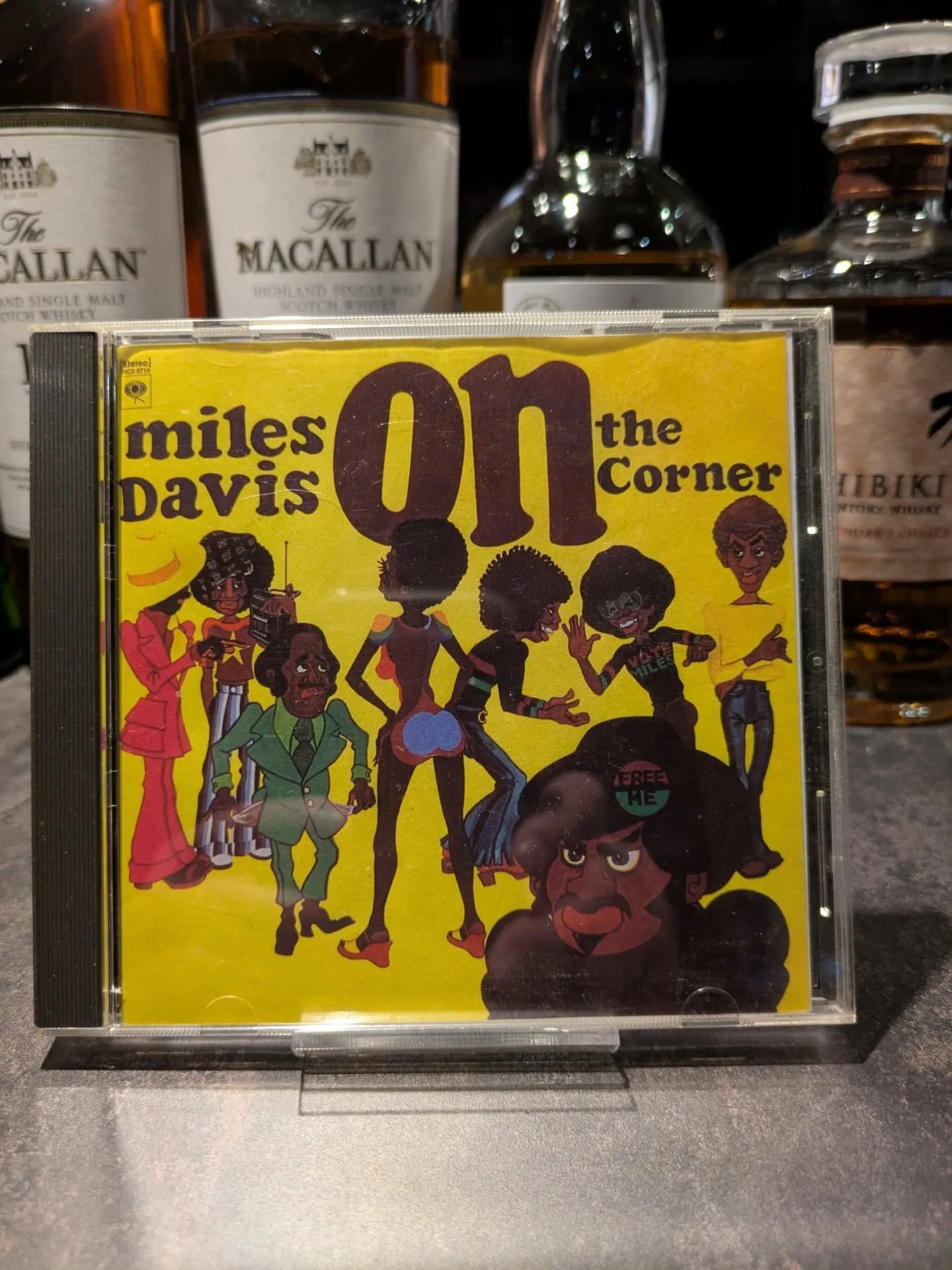 普通に降っています。