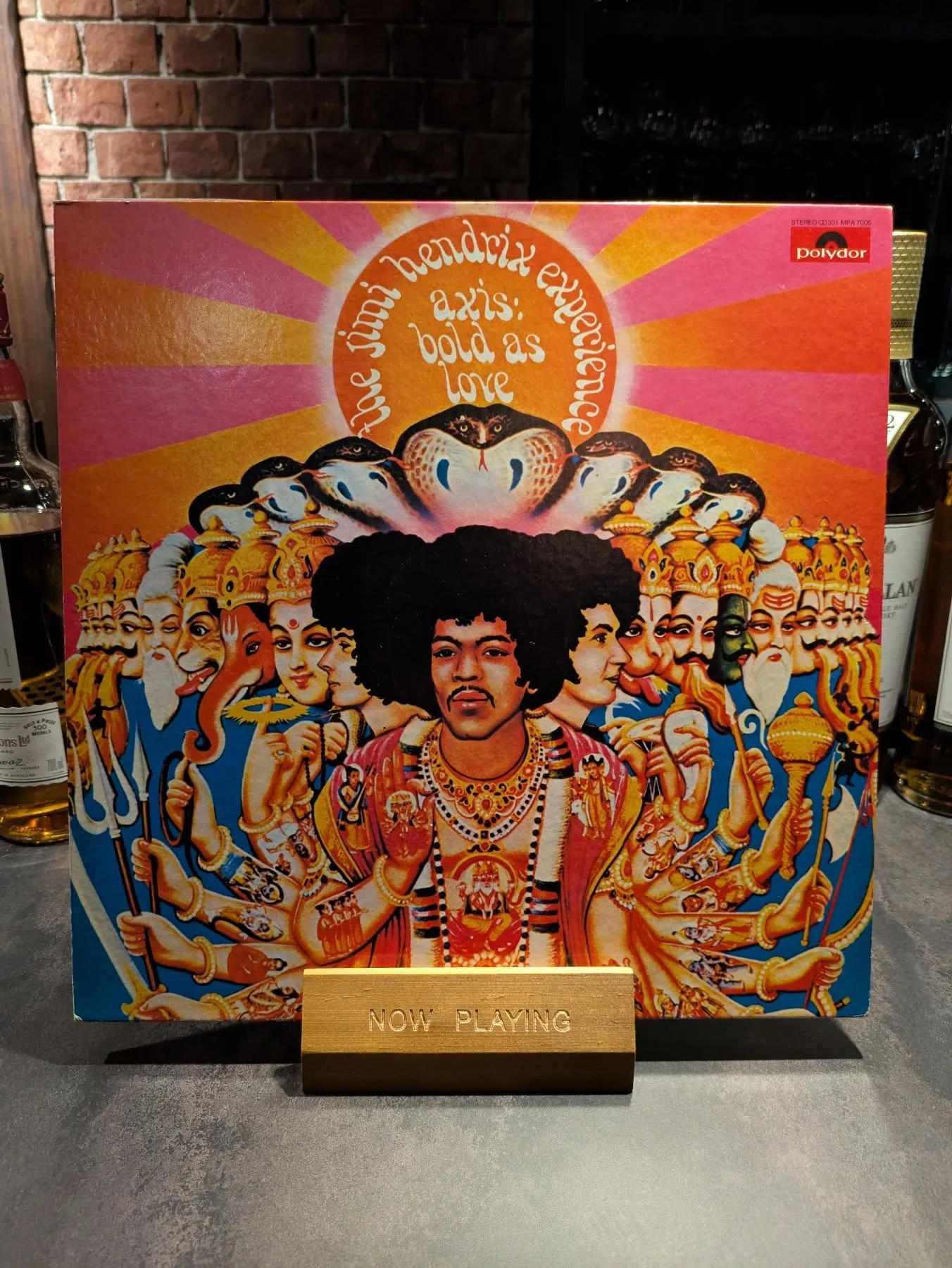ジミ・ヘンドリックスのボールド・アズ・ラヴのボックスセットが...