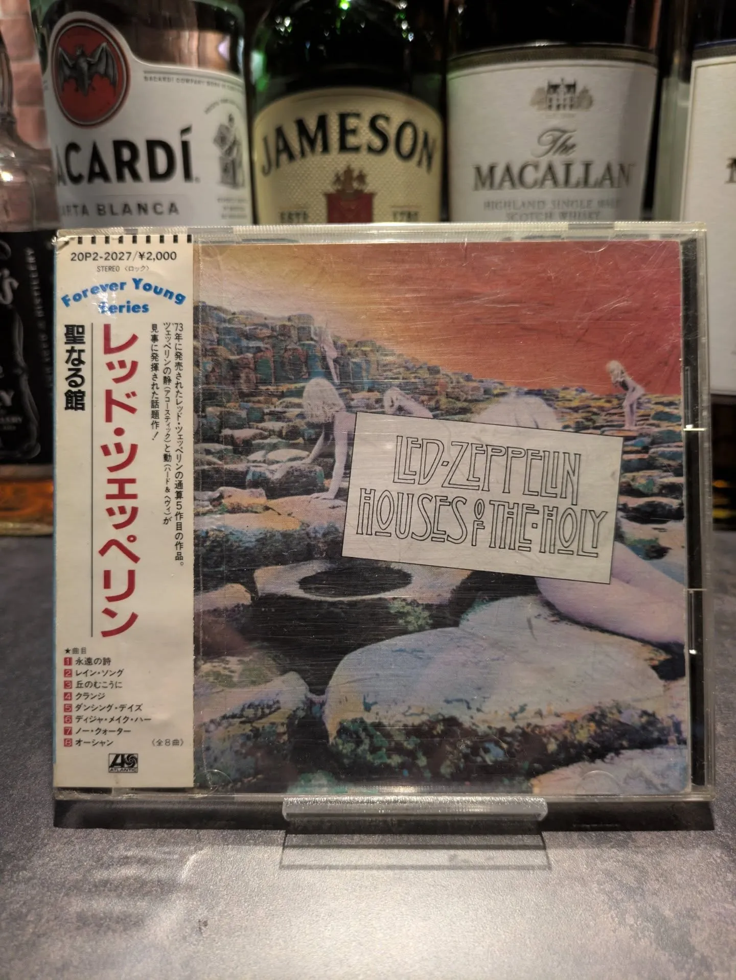 ロックバーらしいお土産いただきました。