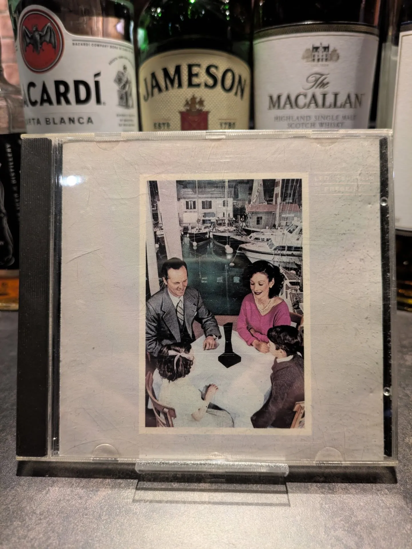 ロックバーらしいお土産いただきました。