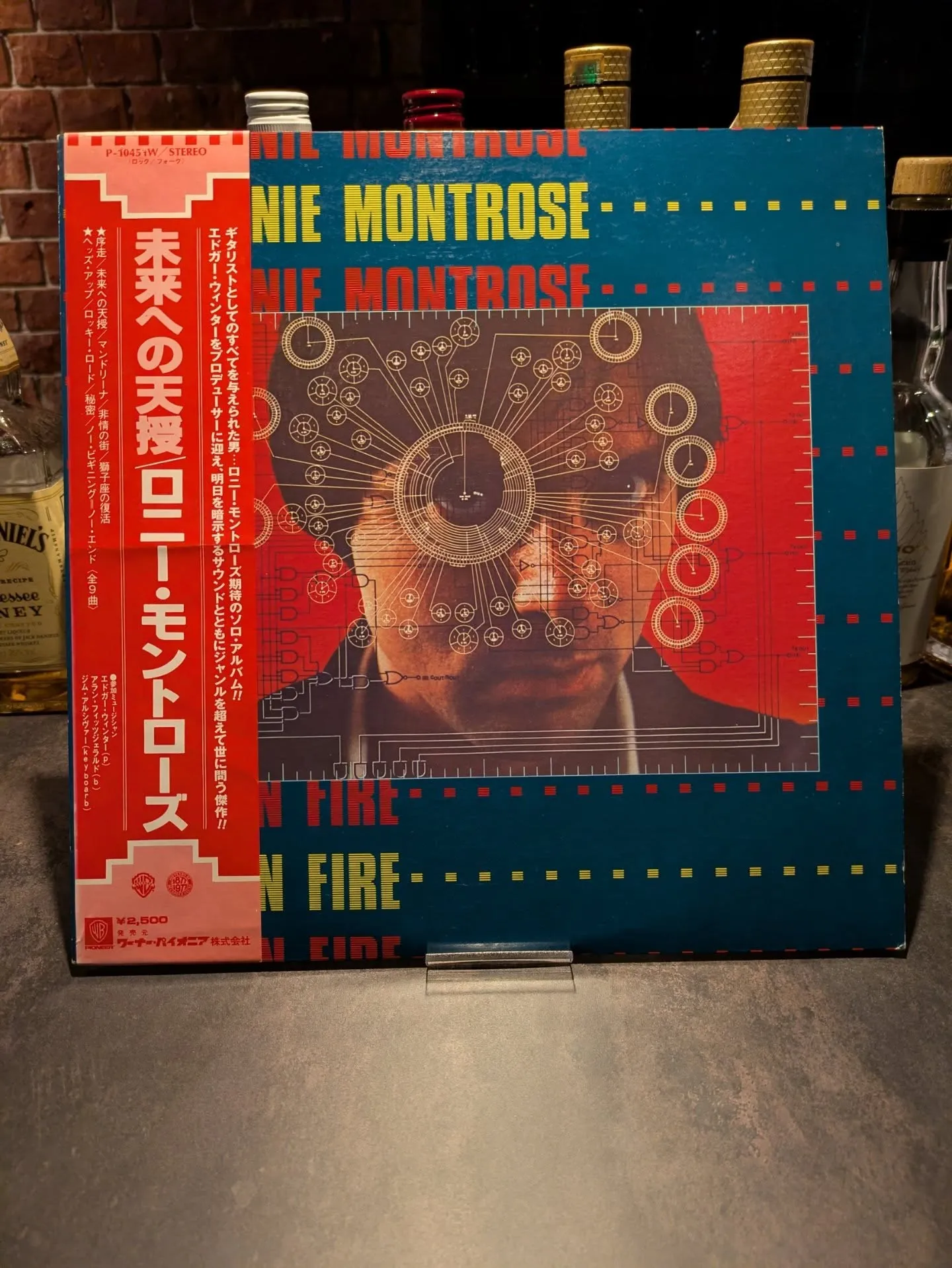 昨日はおとなしい出足でしたが、21時過ぎから団体様のご来店。