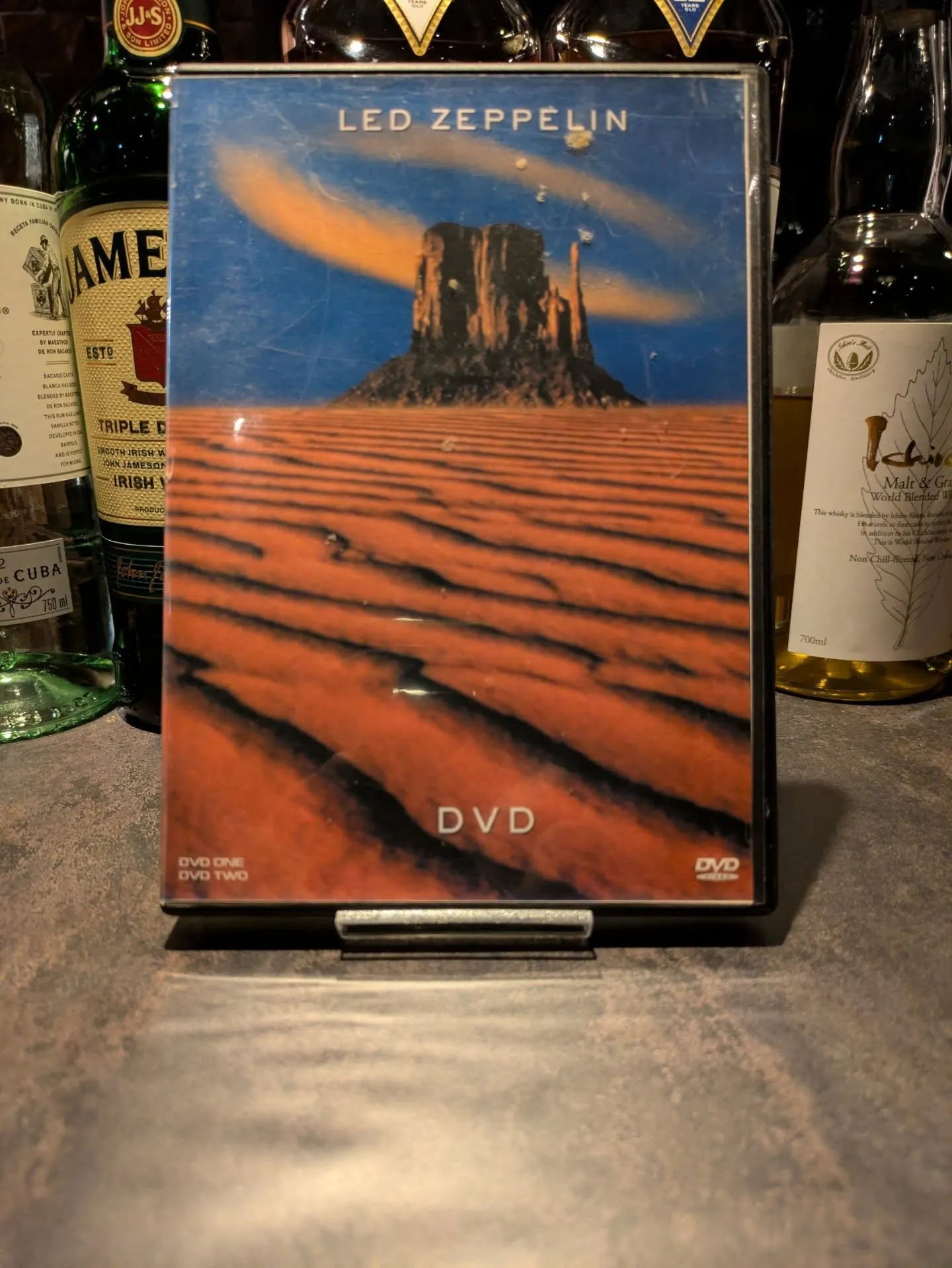 ドラムソロ集。