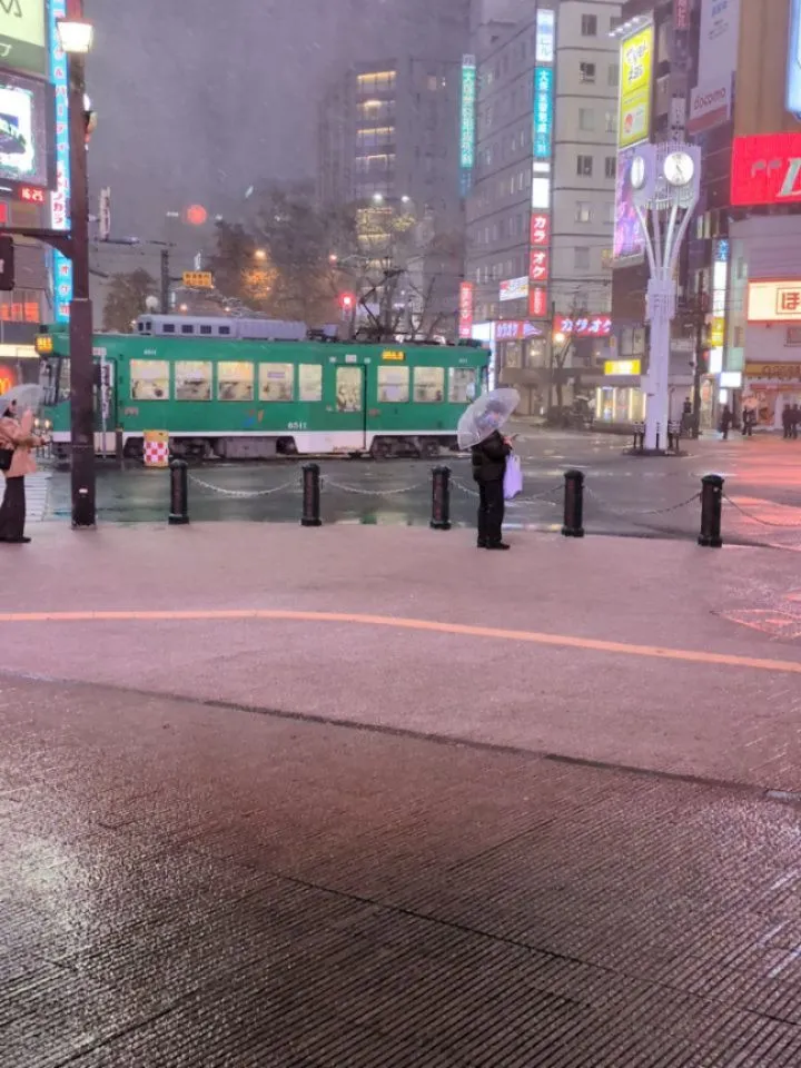 みぞれから雪にかわりましたね。